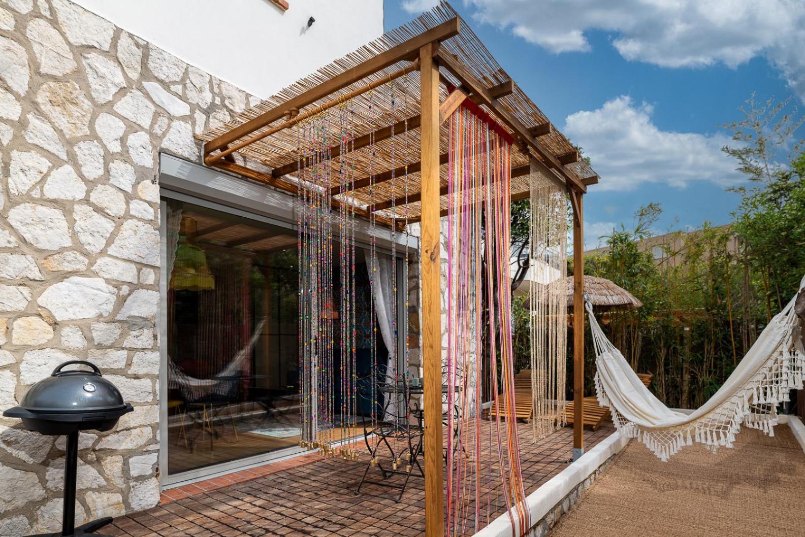Studio Terrasse La Roulotte Du Tzigane Mandara Beach Antibes Juan-Les-Pins Exterior photo